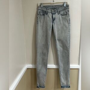 Levi skinny jeans